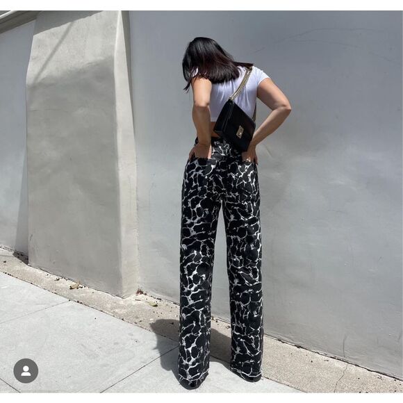 Glassons NWT Black White Print Super High Rise 90's Straight Leg Jeans Size 10 - Picture 1 of 12